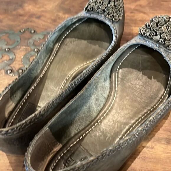 Frye Regina Flower ballet flat, size 7.5! - Picture 8 of 9